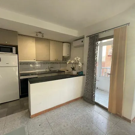 Central 2-bedroom In *