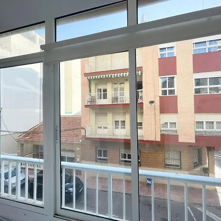 Central 2-bedroom In Διαμέρισμα *